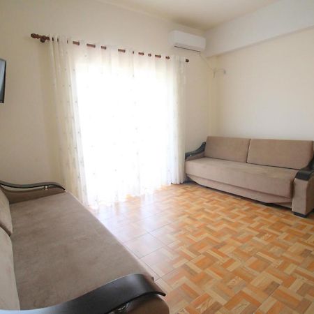 Doka Center Apartments Sarande Bagian luar foto