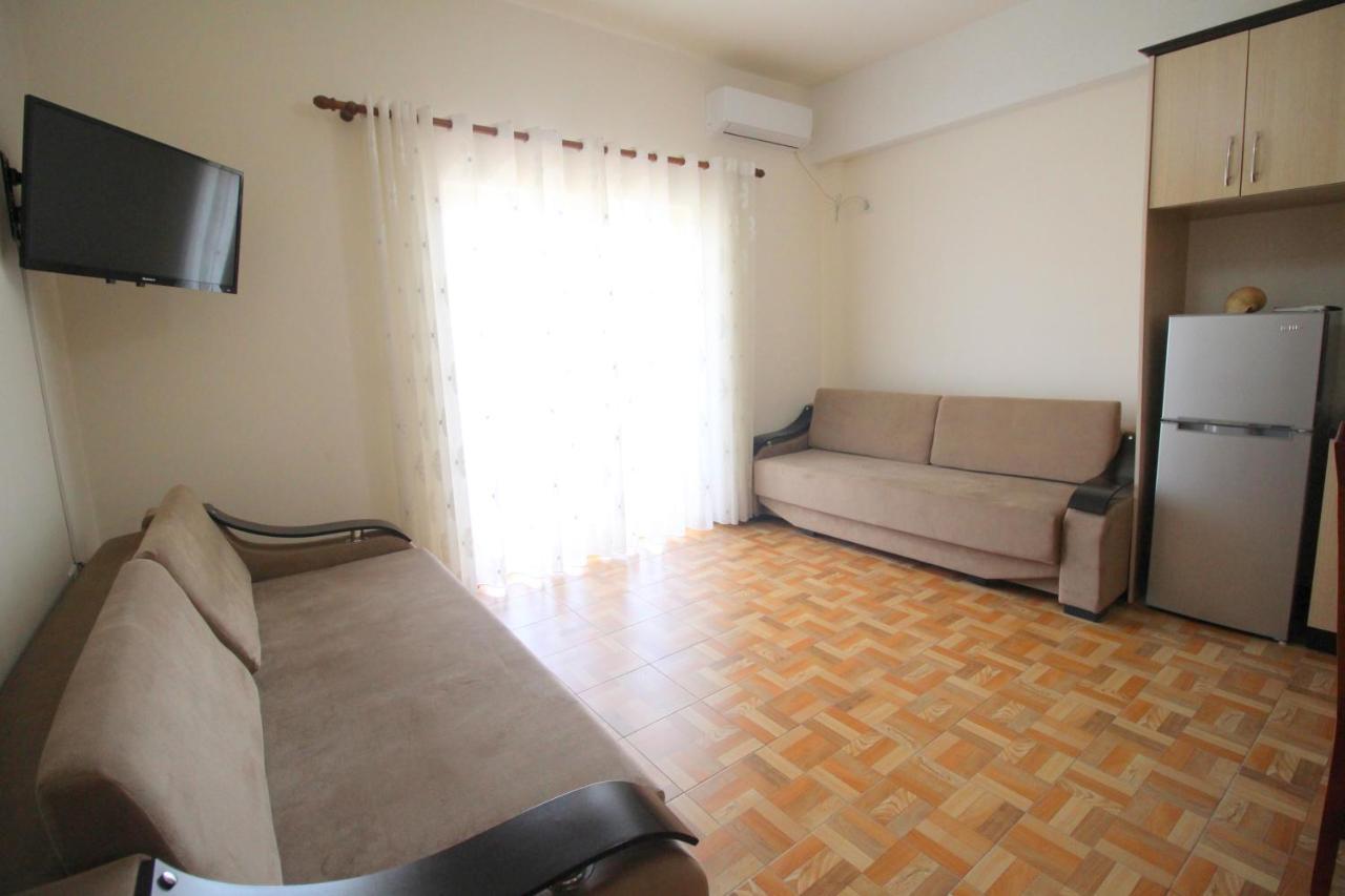 Doka Center Apartments Sarande Bagian luar foto