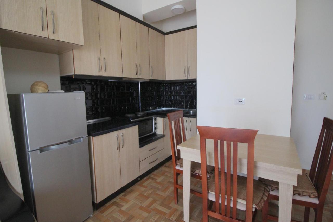 Doka Center Apartments Sarande Bagian luar foto