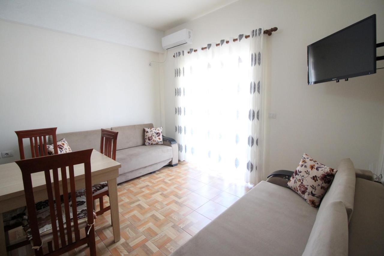 Doka Center Apartments Sarande Bagian luar foto