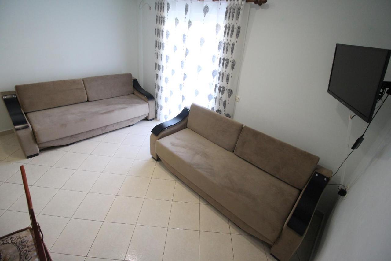 Doka Center Apartments Sarande Bagian luar foto