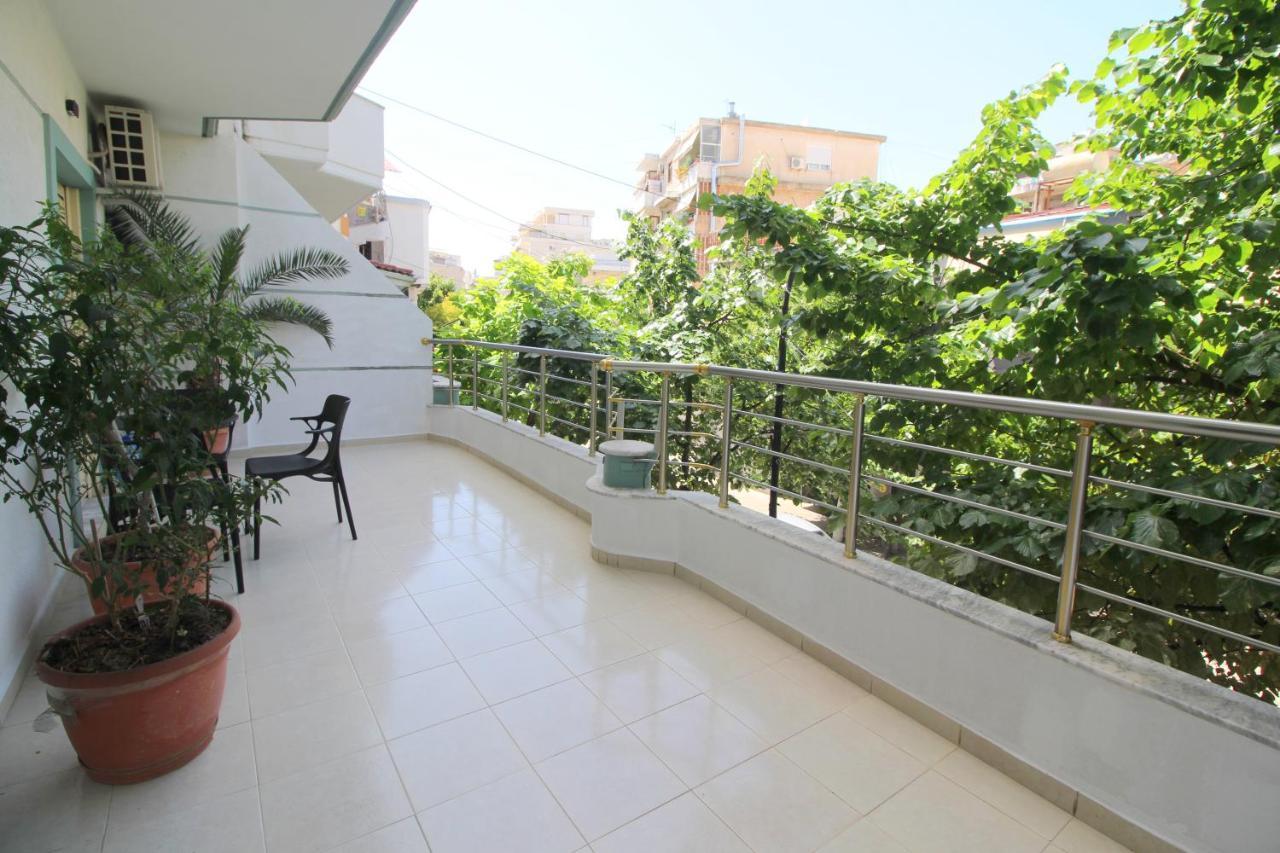 Doka Center Apartments Sarande Bagian luar foto