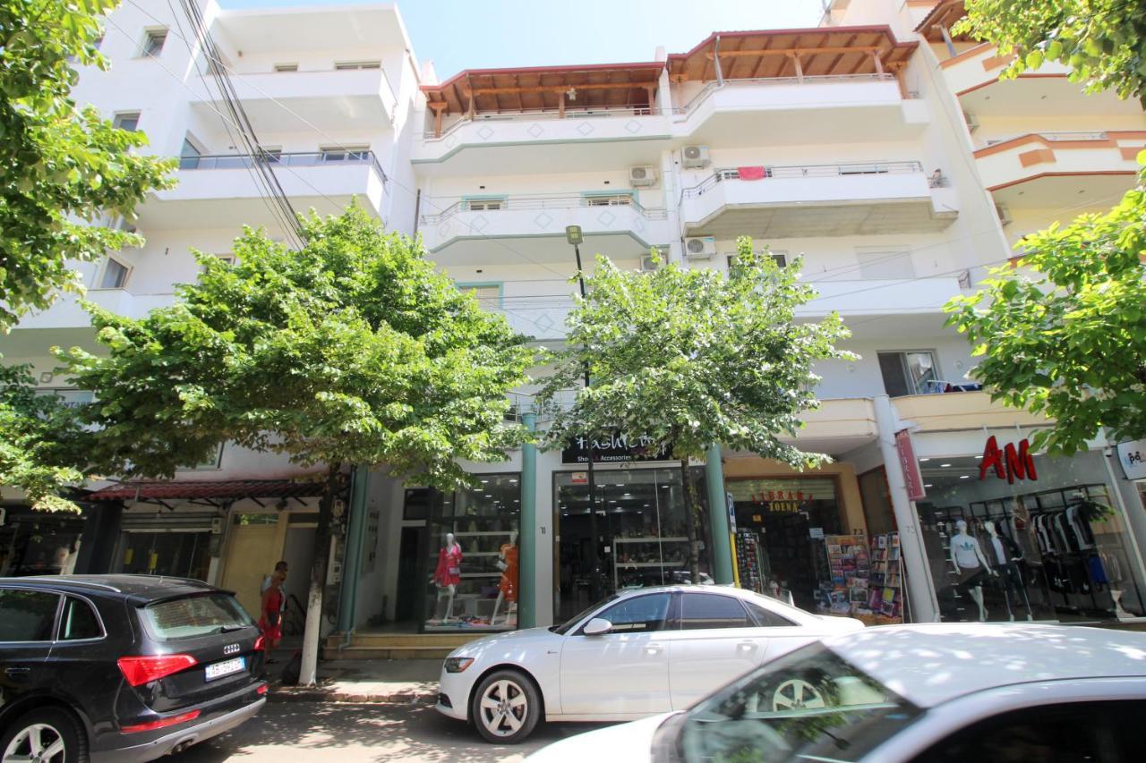 Doka Center Apartments Sarande Bagian luar foto