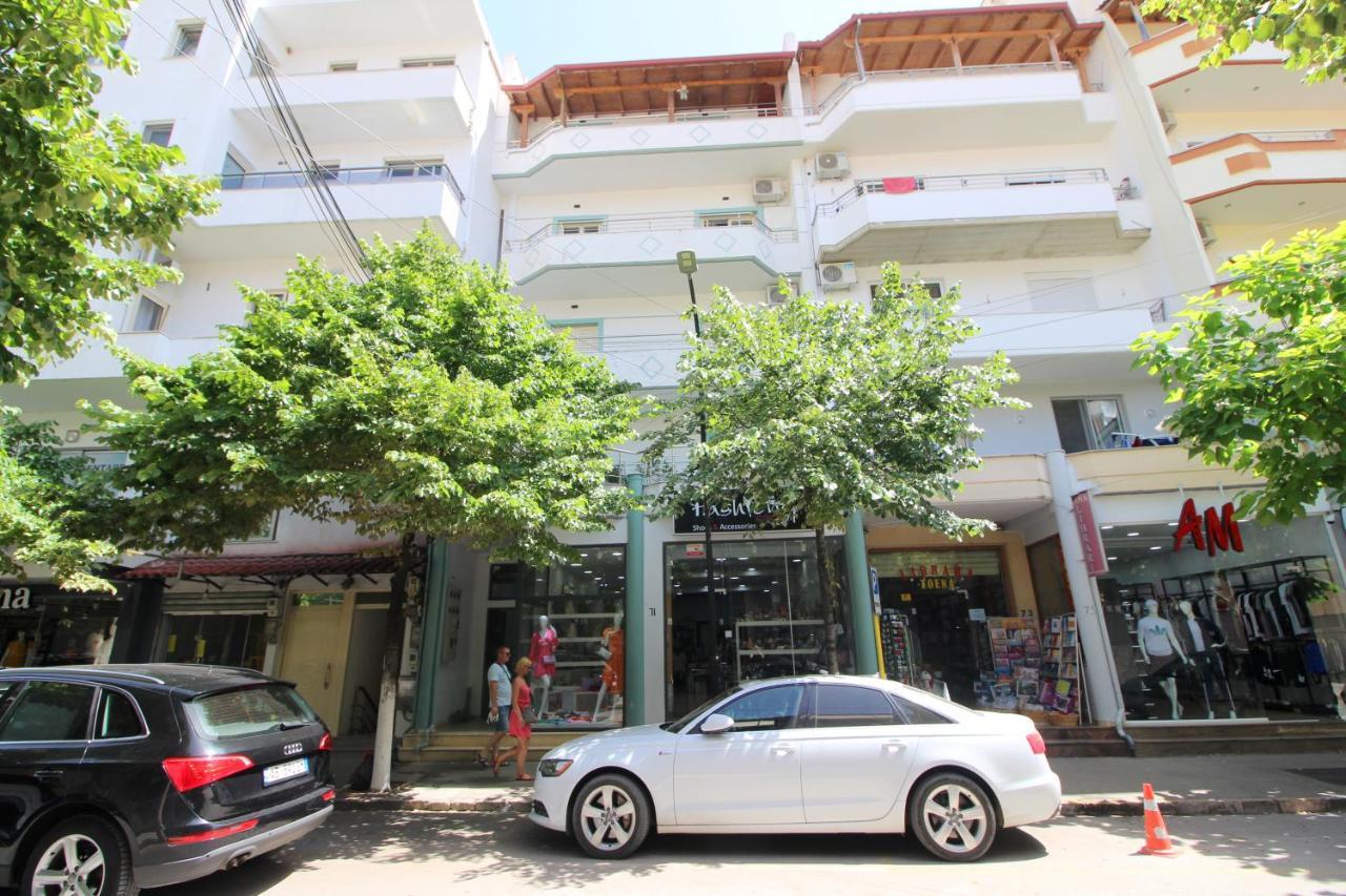 Doka Center Apartments Sarande Bagian luar foto