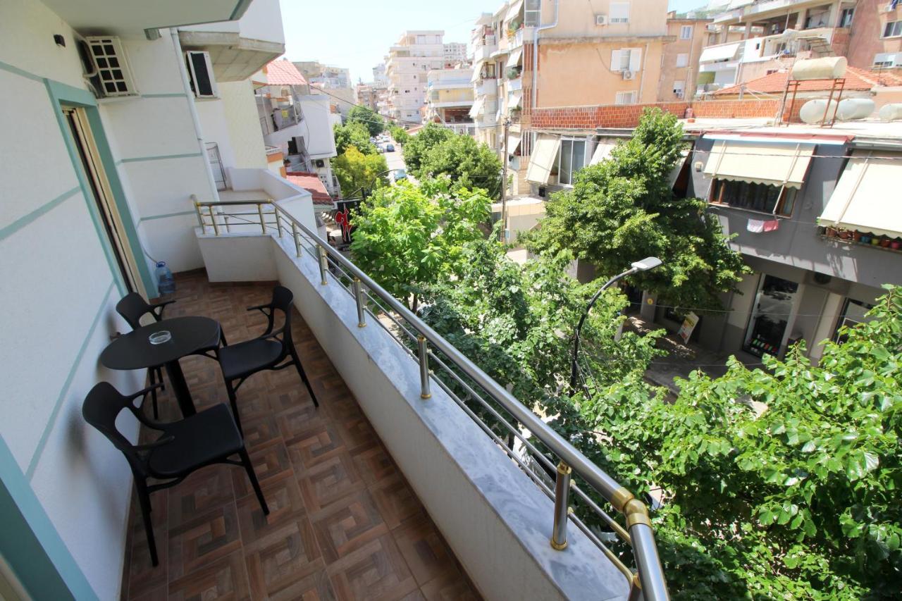 Doka Center Apartments Sarande Bagian luar foto