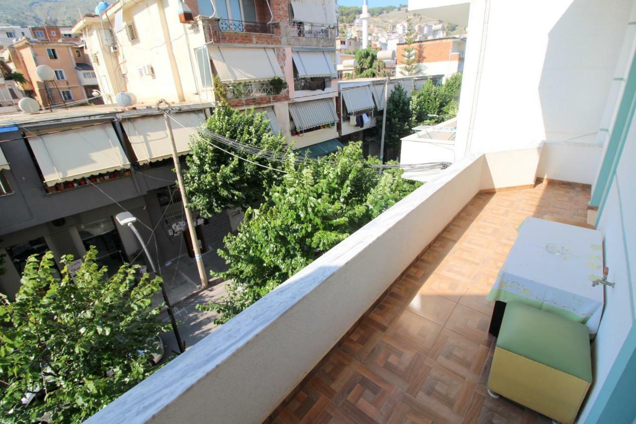 Doka Center Apartments Sarande Bagian luar foto