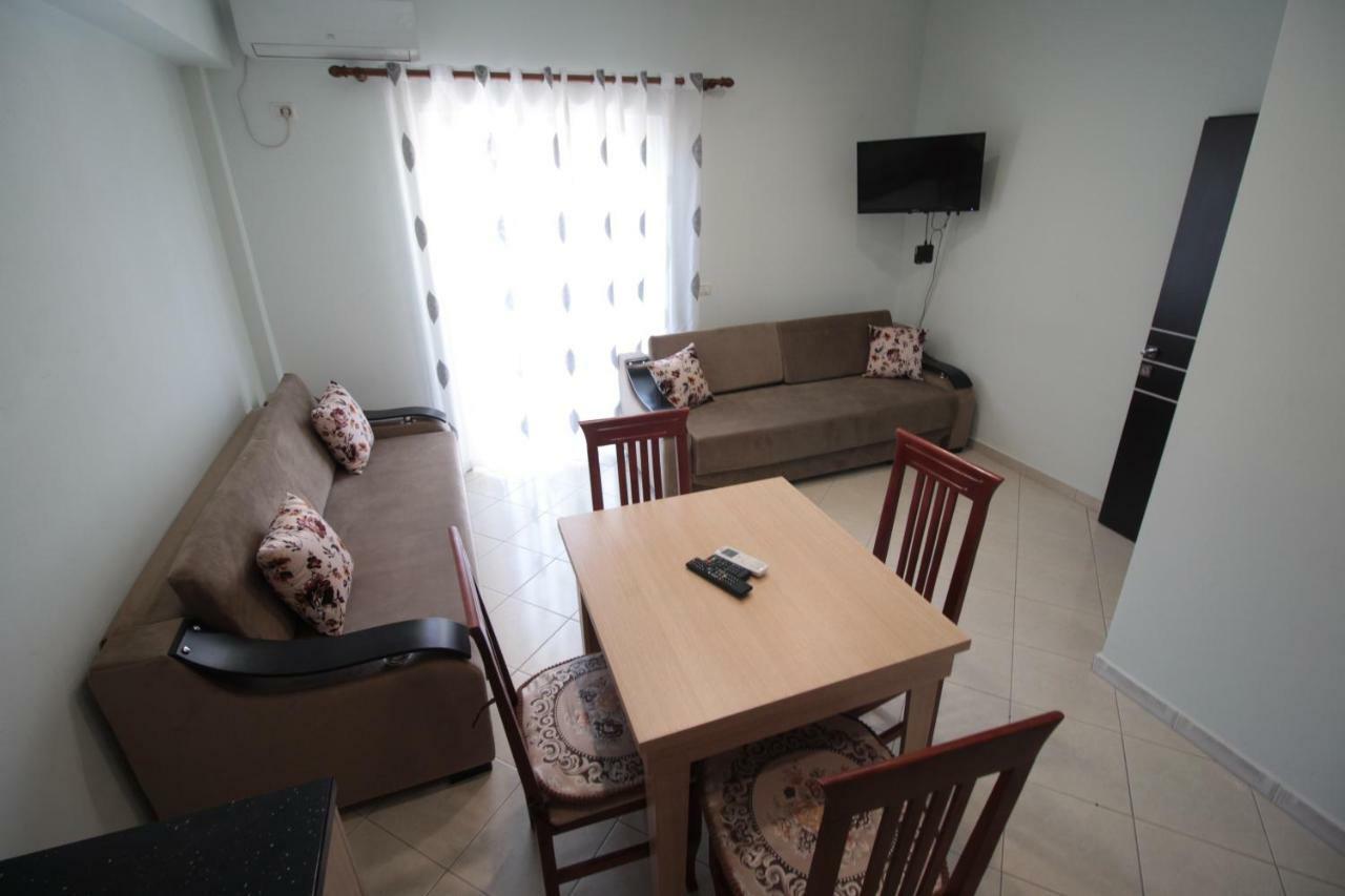 Doka Center Apartments Sarande Bagian luar foto