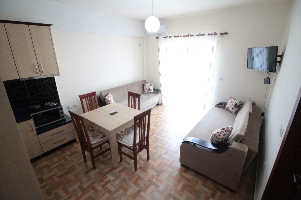 Doka Center Apartments Sarande Bagian luar foto