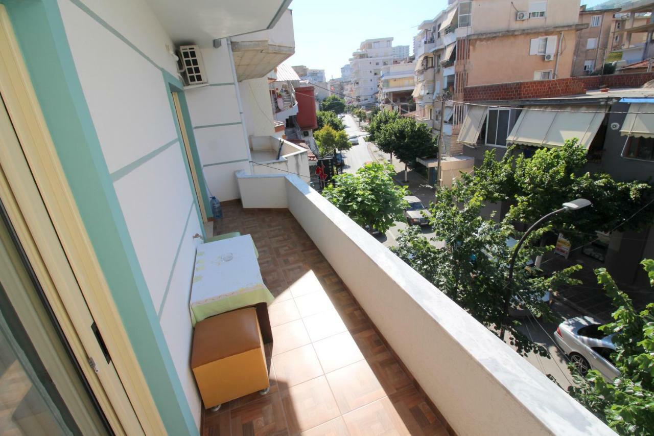 Doka Center Apartments Sarande Bagian luar foto